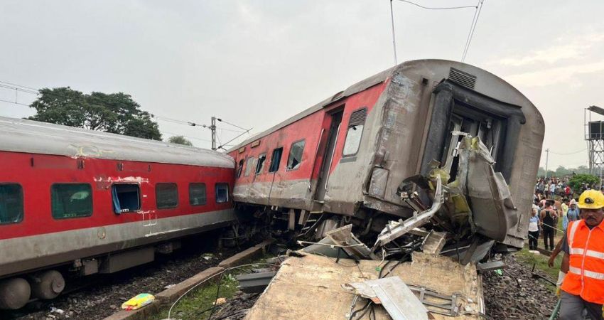 Howrah Mumbai Mail Accident