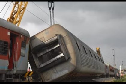 Sabarmati Express Derail