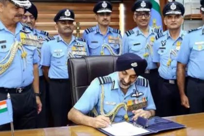 air marshal amar preet singh appointed as new air force chief