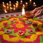 दिवाली पर आप भी घर पर रंगोली (Rangoli) बनाते हैं