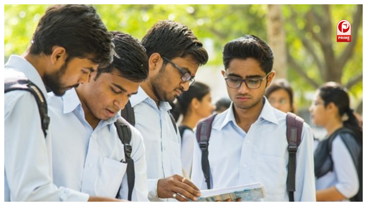 CBSE बोर्ड परीक्षा में गड़बड़ी या मजाक?
