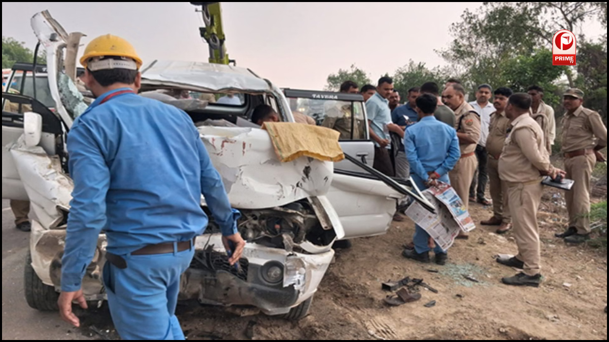 Jalaun Road Accident