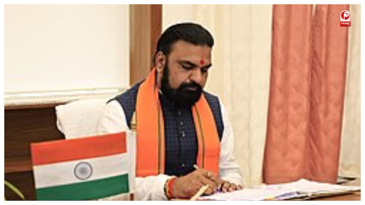 भरत तिवारी एनकाउंटर मामले में CM का बयान