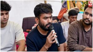 अमित शाह के इस्तीफे की मांग तेज