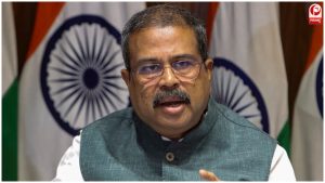 शिक्षा मंत्री धर्मेंद्र प्रधान ने छोड़ा पद