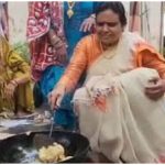 महिलाओं के साथ बनाए गुलगुले और निकाला मक्खन