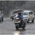 यूपी-बिहार समेत 15 राज्यों में बारिश-आंधी का कहर