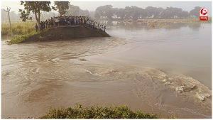 गंडक नदी का बढ़ा दबाव