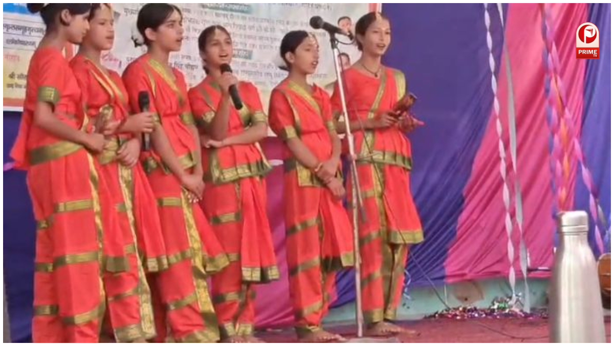 उत्तरकाशी और नौगांव में संस्कृत स्पर्धा