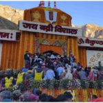 बदरीनाथ धाम में दूसरे चरण की यात्रा ने पकड़ी रफ्तार