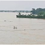 ओडिशा में भारी बारिश से हाहाकार