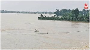 ओडिशा में भारी बारिश से हाहाकार
