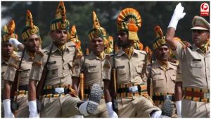 उम्र सीमा और आवेदन शुल्क