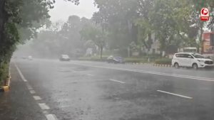 पहाड़ी राज्यों में भूस्खलन और बर्फबारी का खतरा
