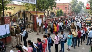 यूपी के 60 शहरों में परीक्षा शुरू