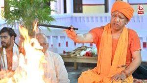 वैदिक मंत्रों और जयकारों से गूंज उठा शक्तिपीठ
