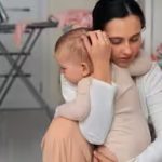 बच्चे के जन्म के बाद क्यों बढ़ती है मानसिक परेशानी?