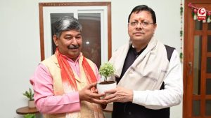 सीएम धामी ने दिनेश आर्य को दी बधाई