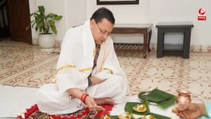 पूर्वजों का सम्मान परंपरा का हिस्सा: सीएम धामी