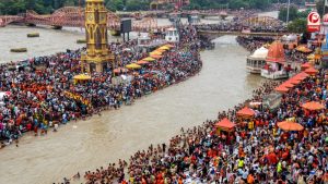 गंगा घाटों पर हादसों की आशंका को देखते हुए निगरानी जरूरी