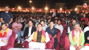 सीएम धामी को बताया बड़ा भाई, विकास कार्यों की तारीफ