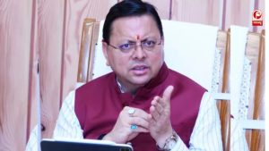 सेवा सेतु अभियान में लाभार्थियों को मिले चेक और उपकरण