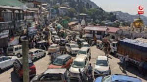 उत्तराखंड में गांधी जयंती वीकेंड पर उमड़ा सैलानियों का सैलाब