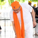 नानकमत्ता साहिब में सफाई करते दिखे CM धामी